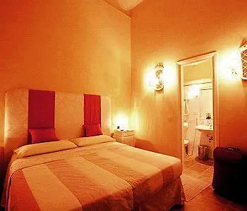 Domus Pinciana Bed & Breakfast 4*