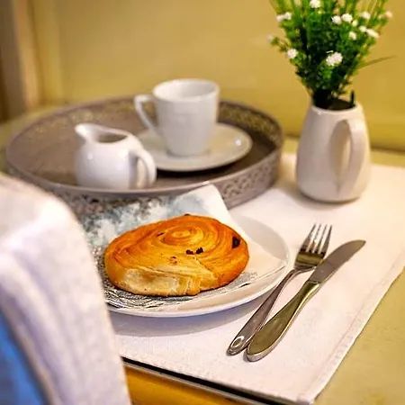 Domus Pinciana Bed & Breakfast