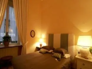 Domus Pinciana Bed & Breakfast 4*